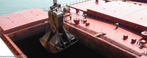 Vessel Crane for loading Mill-Scale